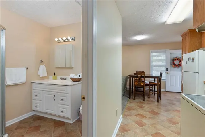 558 Lee Road 367 N/a, Valley, Alabama 36854