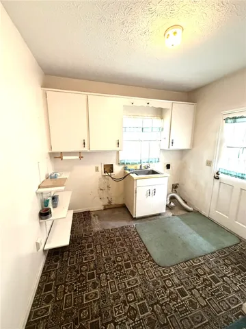 1909 High Point Drive, Opelika, Alabama 36801