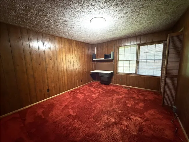 1909 High Point Drive, Opelika, Alabama 36801