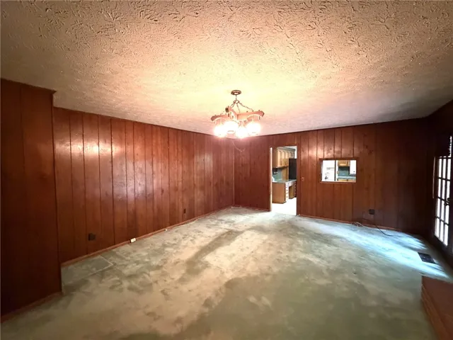 1909 High Point Drive, Opelika, Alabama 36801