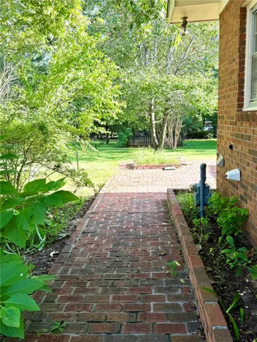 1909 High Point Drive, Opelika, Alabama 36801