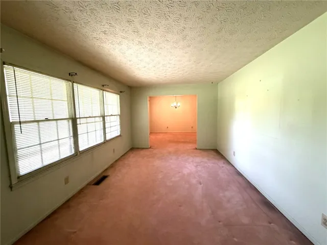 1909 High Point Drive, Opelika, Alabama 36801