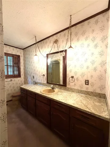 1909 High Point Drive, Opelika, Alabama 36801