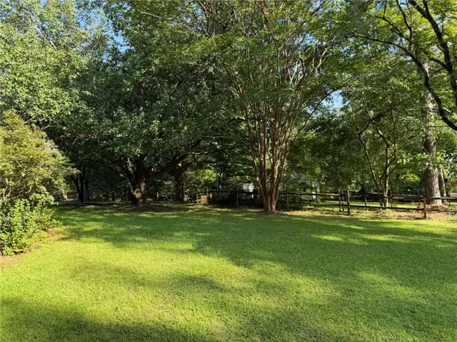 1909 High Point Drive, Opelika, Alabama 36801