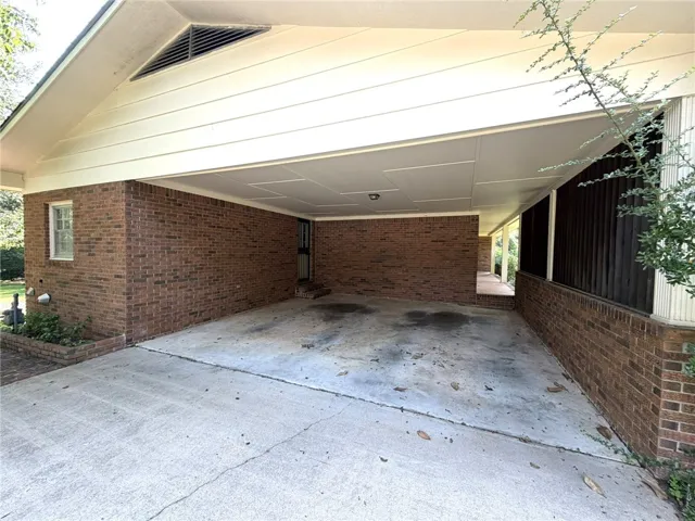 1909 High Point Drive, Opelika, Alabama 36801