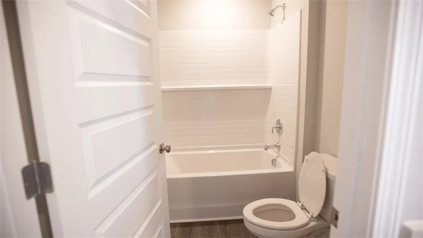 2128 Bluebird Drive, Auburn, Alabama 36830
