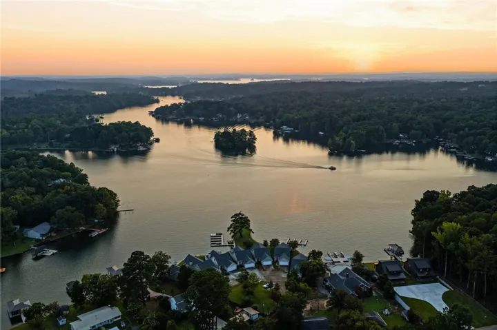 54 Shoreline Court C, Dadeville, Alabama 36853