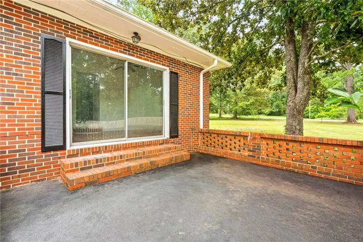 3312 Ben Brown Road, Valley, Alabama 36854
