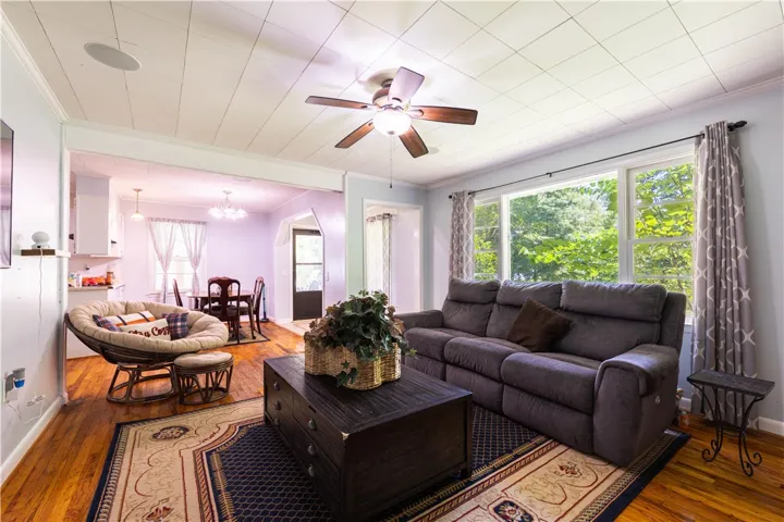 2501 Pineknoll Street, Opelika, Alabama 36804