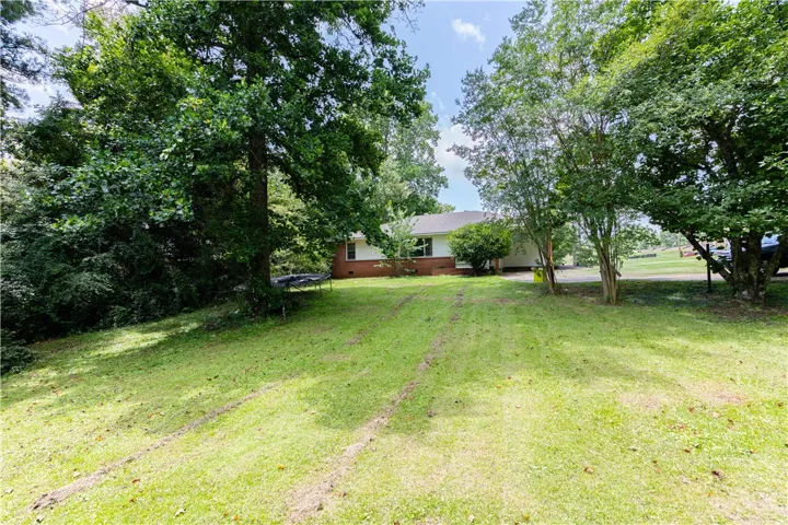 2501 Pineknoll Street, Opelika, Alabama 36804
