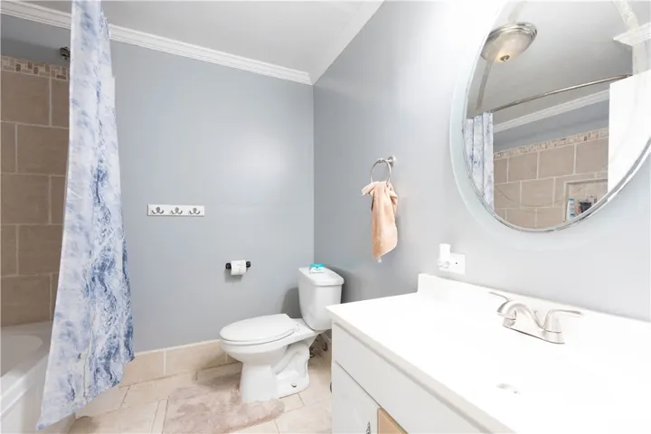 2501 Pineknoll Street, Opelika, Alabama 36804