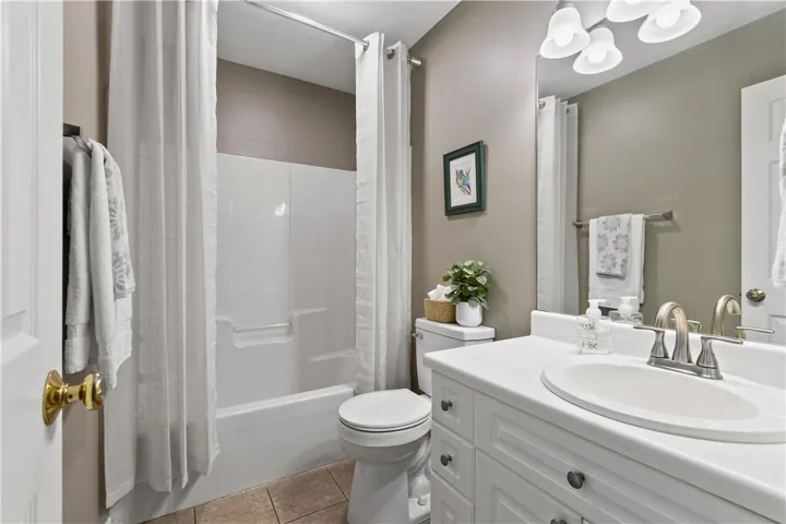 2428 University Drive 403, Auburn, Alabama 36830