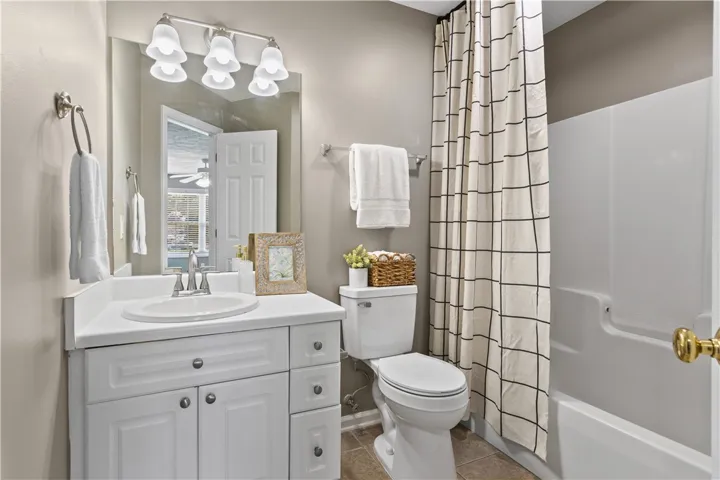 2428 University Drive 403, Auburn, Alabama 36830