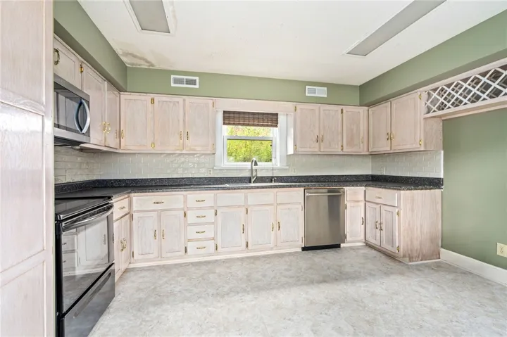 4474 Sandhill Road, Auburn, Alabama 26830