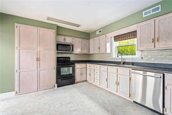 4474 Sandhill Road, Auburn, Alabama 26830