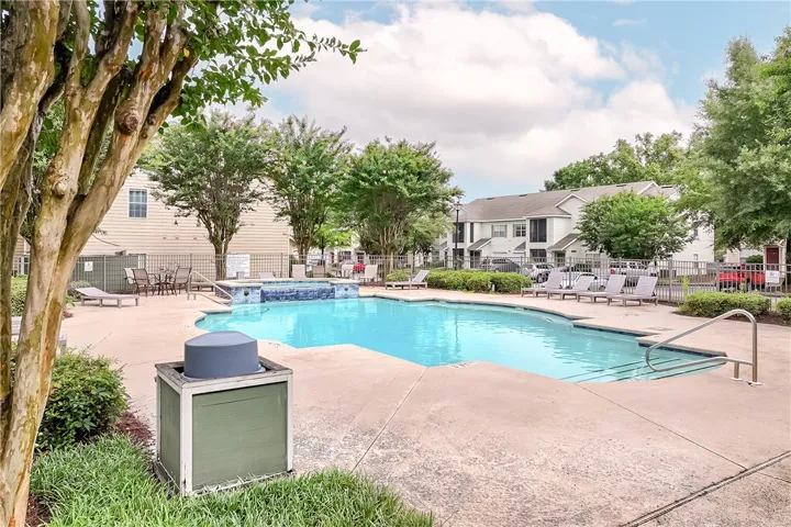 447 W Longleaf Drive 301, Auburn, Alabama 36832