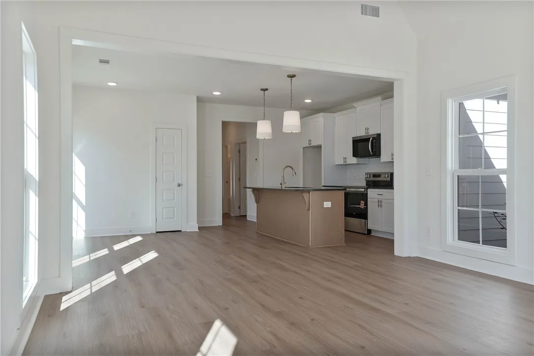 Example of a completed Duette 3 Floor Plan - All plans, pricing and specifications are subject to change without notice.
