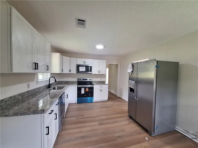 401 Fairwoods Drive, Valley, Alabama 36854