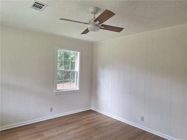 401 Fairwoods Drive, Valley, Alabama 36854