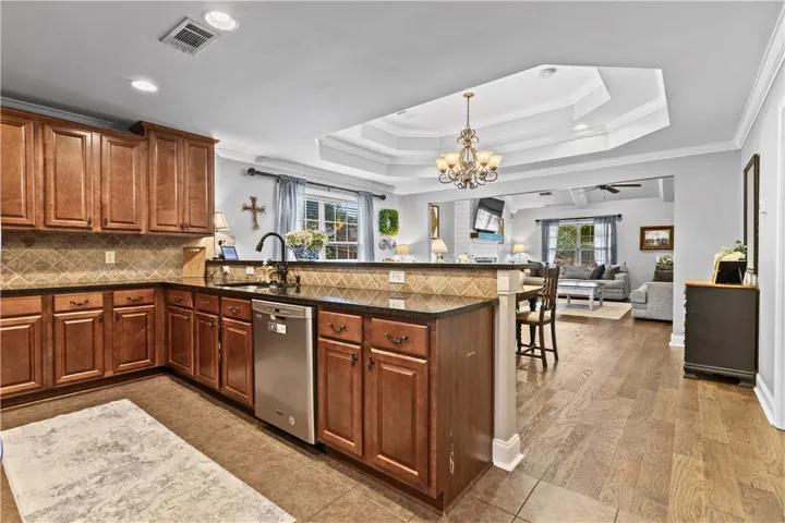 810 Cotswold Way, Auburn, Alabama 36832