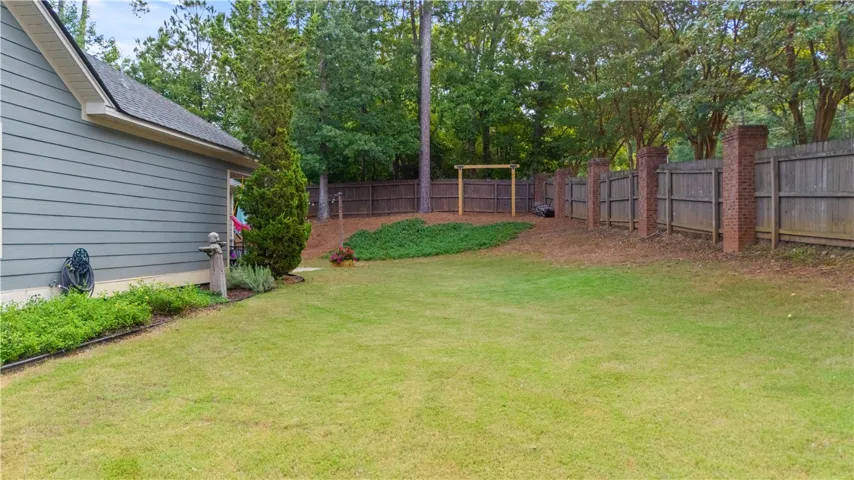 810 Cotswold Way, Auburn, Alabama 36832