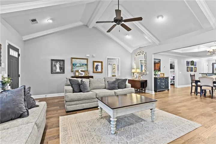810 Cotswold Way, Auburn, Alabama 36832