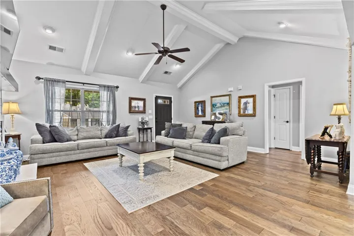 810 Cotswold Way, Auburn, Alabama 36832