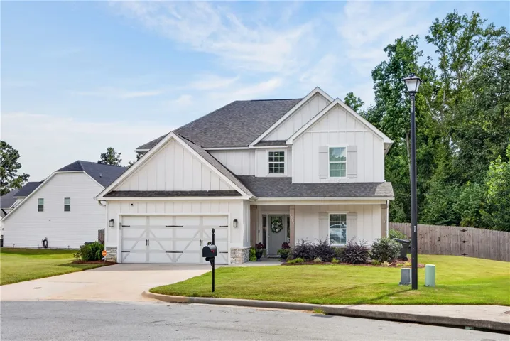 4007 Avalon Court, Auburn, Alabama 36832