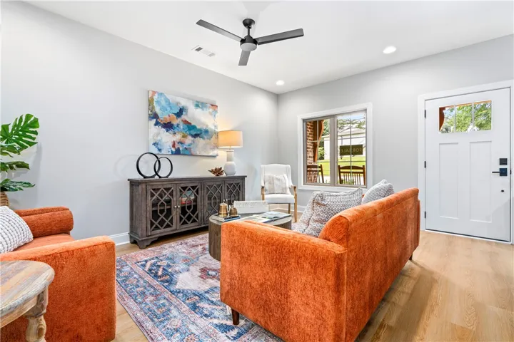 550 E Glenn Avenue, Auburn, Alabama 36830
