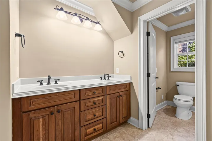 1772 Raymer Place, Auburn, Alabama 36830