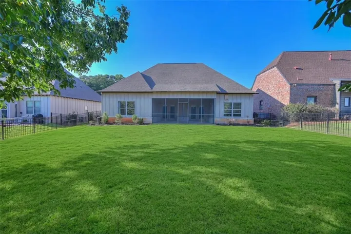 2562 Mimms Lane, Auburn, Alabama 36832