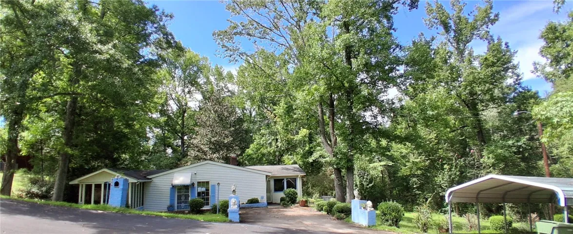 606 20th Street Sw, Lanett, Alabama 36863