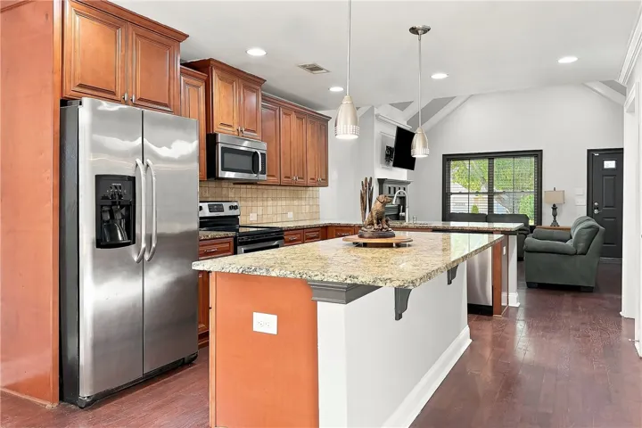 2418 Deer Run Court, Auburn, Alabama 36832