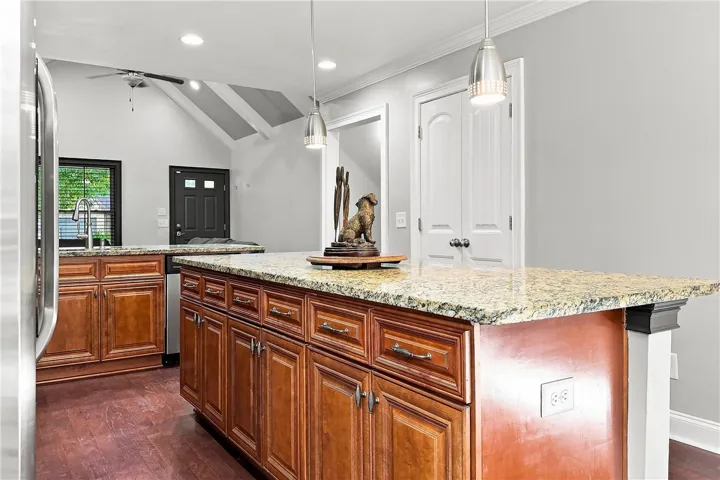 2418 Deer Run Court, Auburn, Alabama 36832