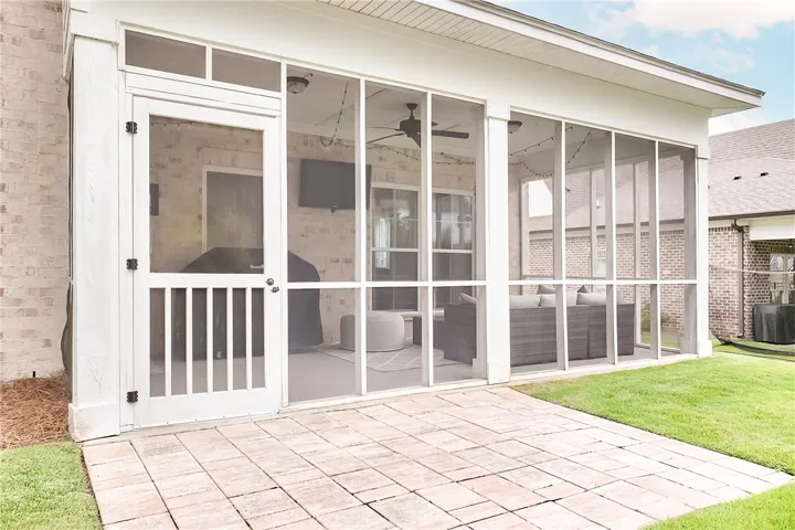 1604 Whiskey Run Lane, Auburn, Alabama 36830