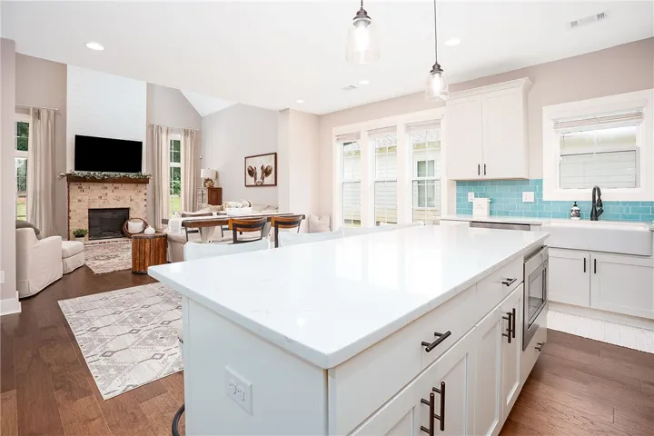 1604 Whiskey Run Lane, Auburn, Alabama 36830