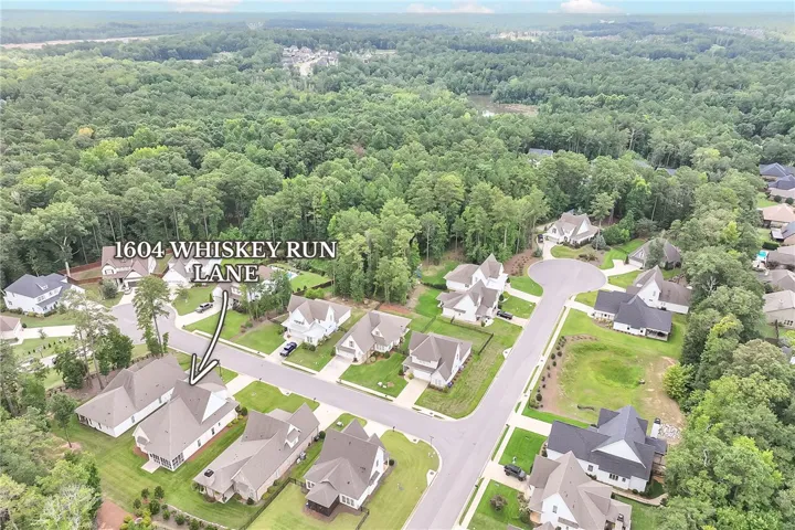 1604 Whiskey Run Lane, Auburn, Alabama 36830