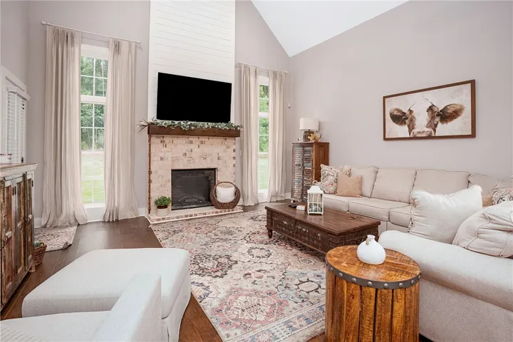 1604 Whiskey Run Lane, Auburn, Alabama 36830