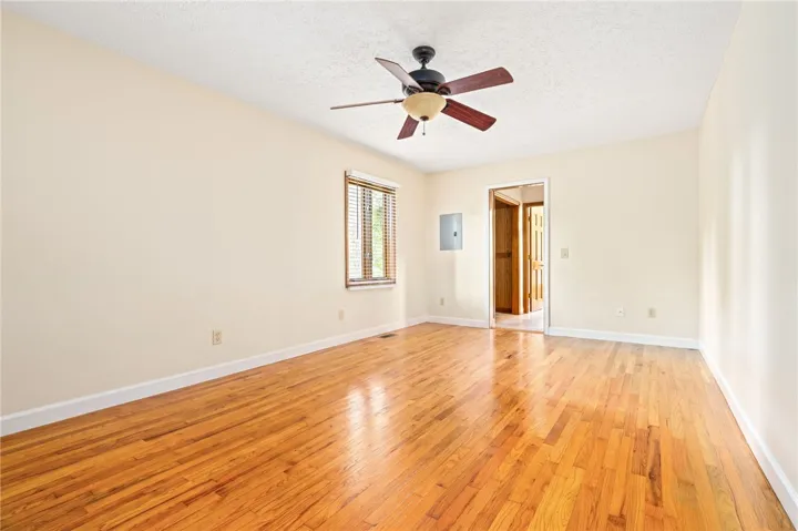 580 E University Drive, Auburn, Alabama 36830