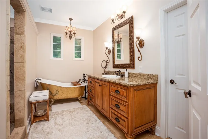 2717 Lee Road 166 N/a, Opelika, Alabama 36804