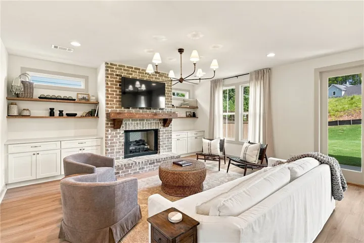 Last Pre-Sale opportunity on Sarah Lane - Estimated Build Timeline of 6motnhs. 
Example of a completed Hayes Plan - All plans, pricing, specifications, & incentives are subject to change.