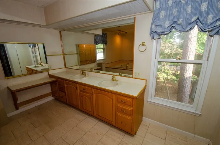 1001 N Cumberland Drive N, Auburn, Alabama 38630