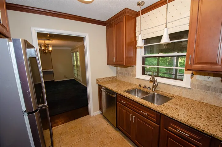 1001 N Cumberland Drive N, Auburn, Alabama 38630
