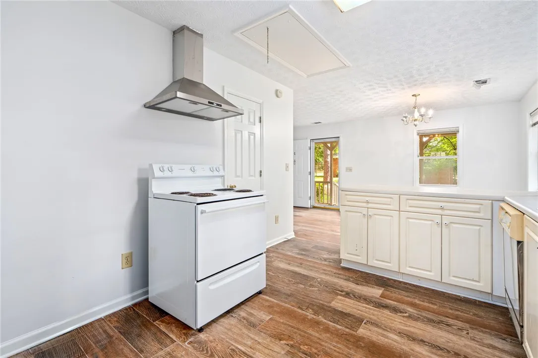 Guest house interior photo