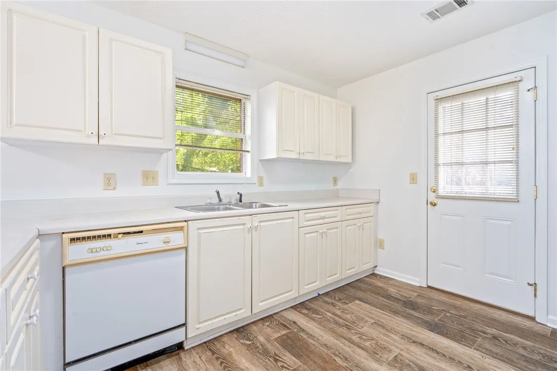 Guest house interior photo