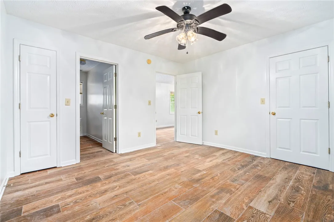 Guest house interior photo