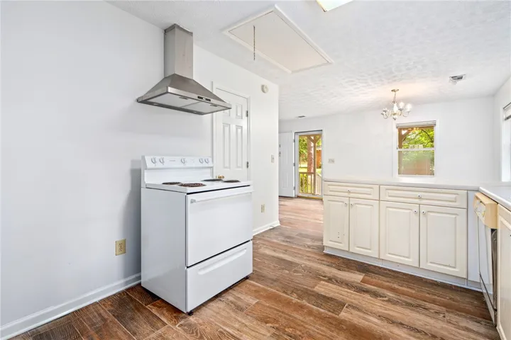 Guest house interior photo