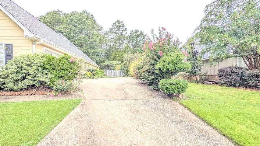 115 Carriage House Lane, Auburn, Alabama 36830