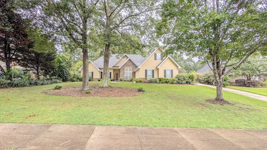 115 Carriage House Lane, Auburn, Alabama 36830