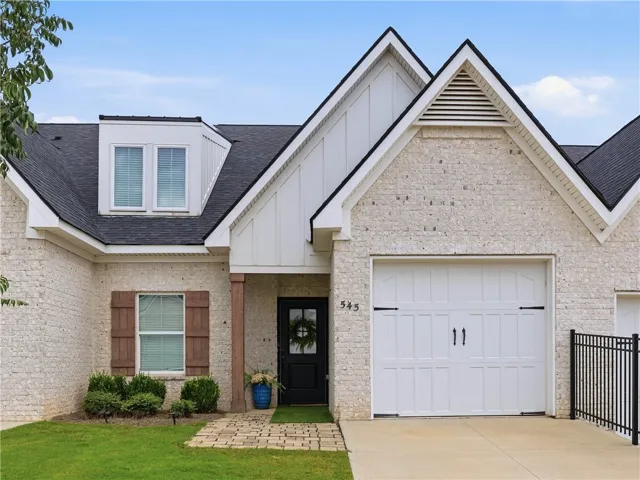 545 Cloverdale Drive, Auburn, Alabama 36830